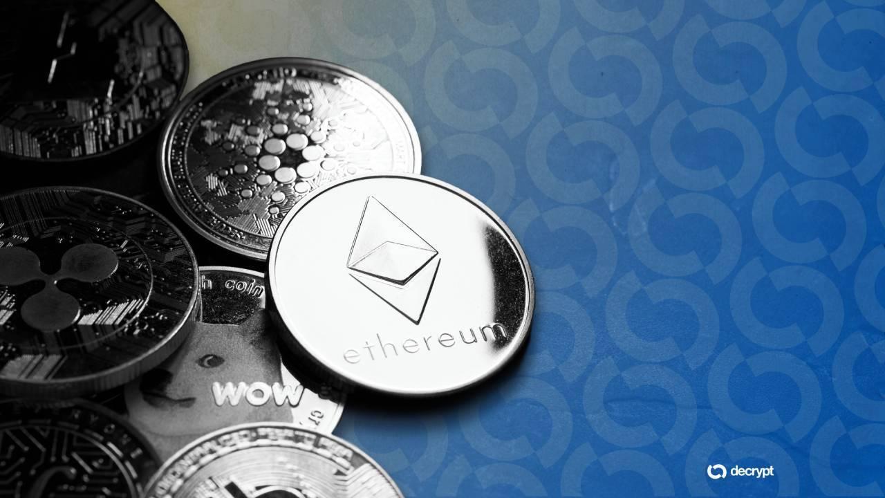 比特币、以太坊 ETF 上周吸引 19 亿美元投资，贝莱德 IBIT 领涨